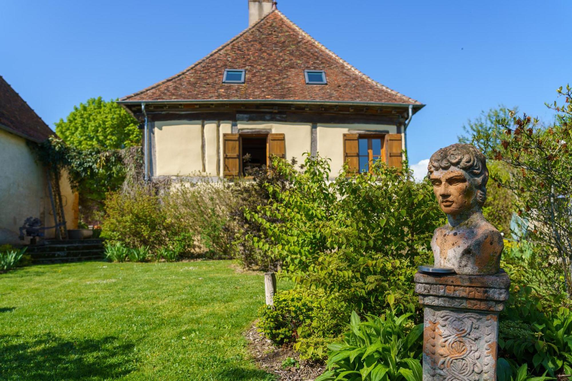 Bed and Breakfast Les Jardins Des Soussilanges Céron Exterior foto